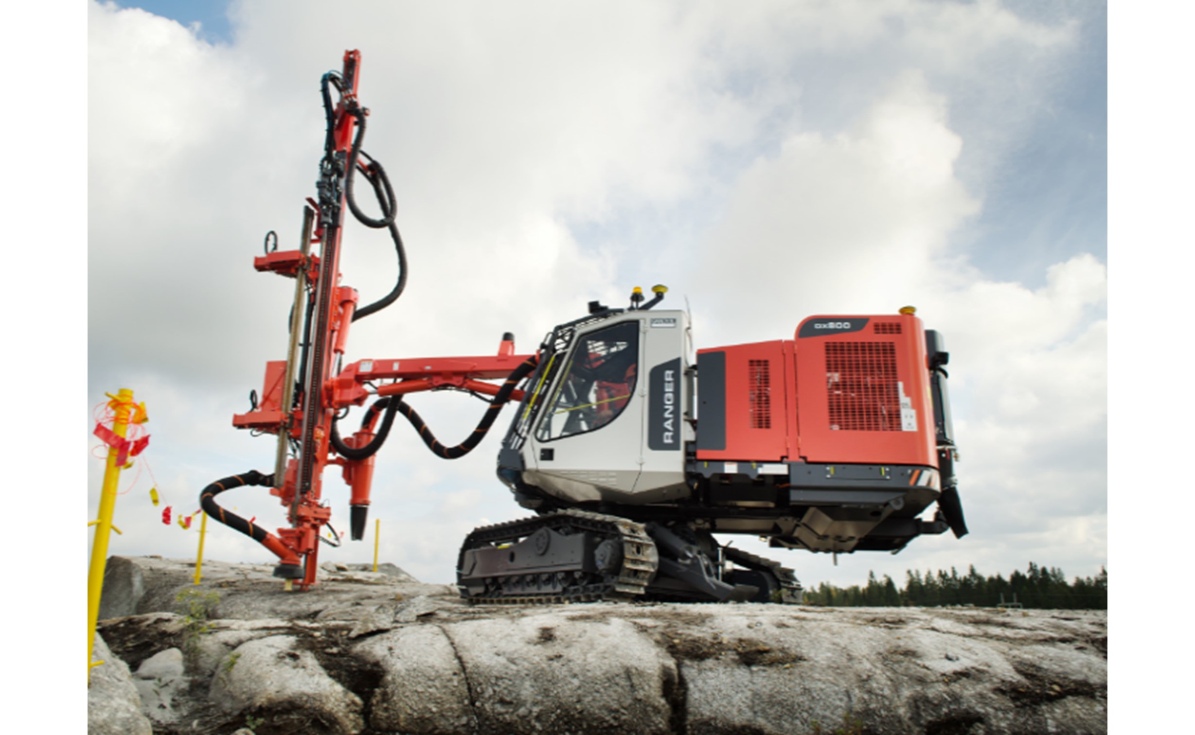 SANDVIK Top Hammer Surface Drill Rig Ranger Model: DX800